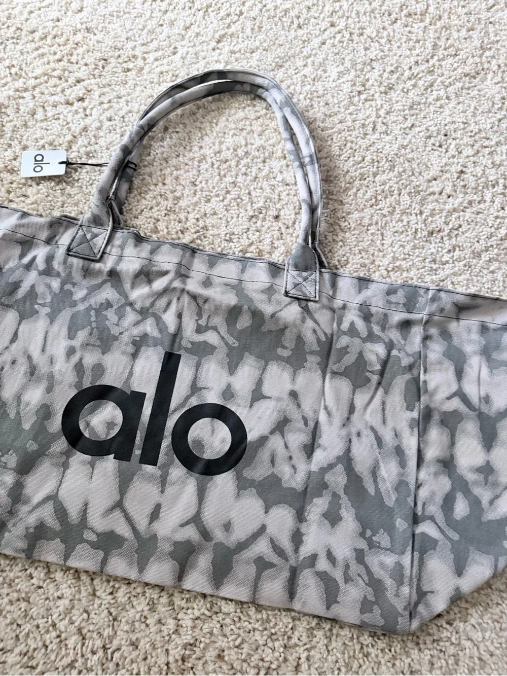 ALO Yoga Gray Tie-Dye Logo Tote